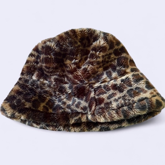 Leopard print faux fur hat - Picture 1 of 2